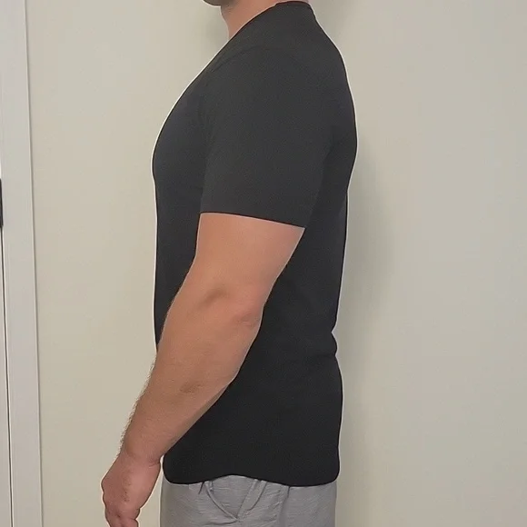 Cuts Curved Hem Tee - Picture 5 of 5